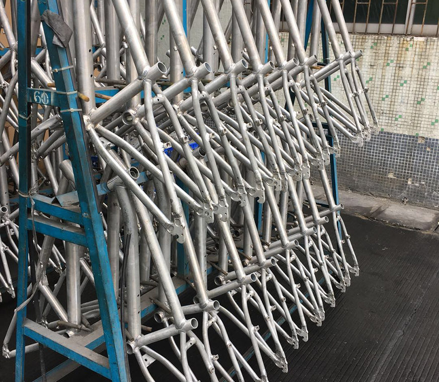 深圳鋁合金自行車前叉熱處理廠 深圳鋁合金自行車前叉熱處理廠